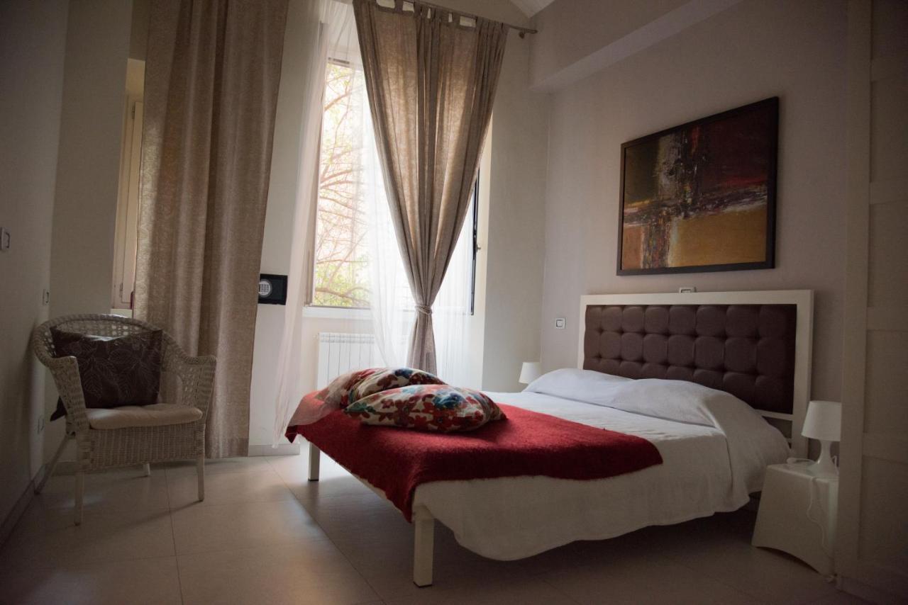 Beautiful And Spacious Apartment Next To Termini 10 Minutes From Coliseum Luaran gambar