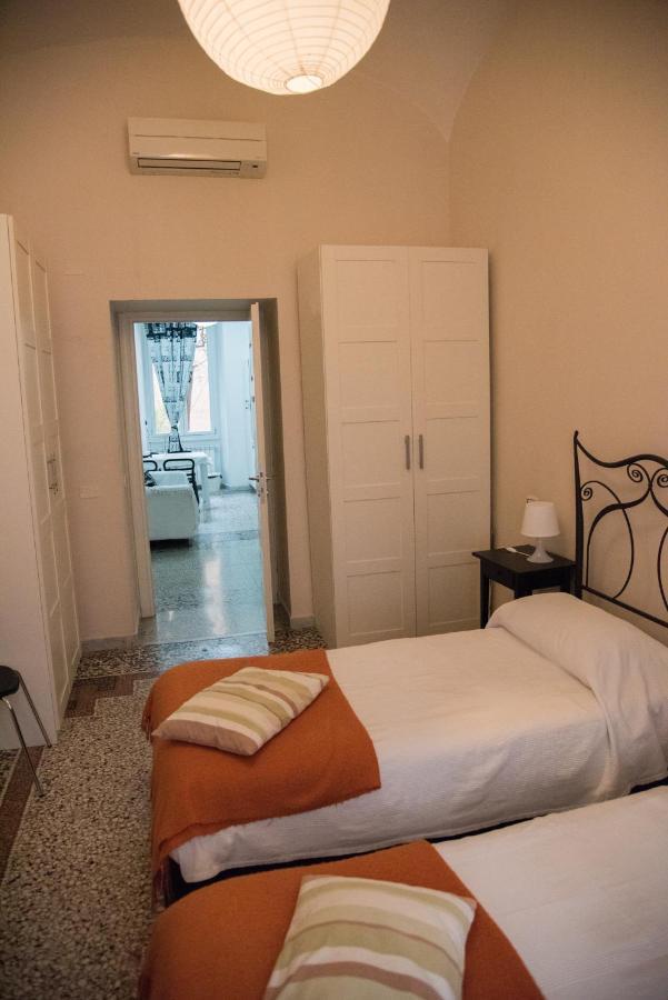 Beautiful And Spacious Apartment Next To Termini 10 Minutes From Coliseum Luaran gambar