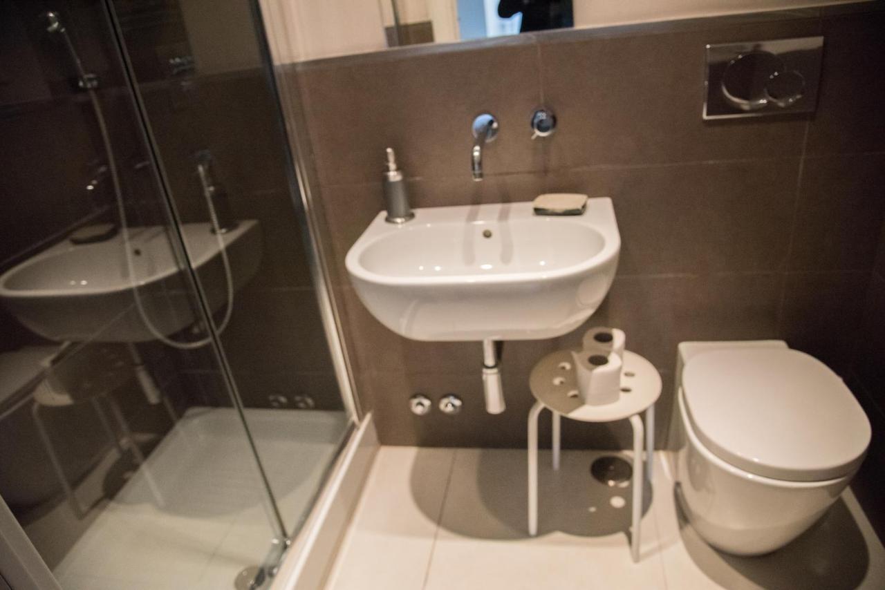 Beautiful And Spacious Apartment Next To Termini 10 Minutes From Coliseum Luaran gambar